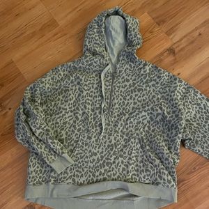 Cute hooded American Eagle sweatshirt!